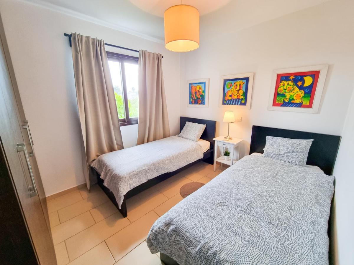 Light House Apartment Larnaca Eksteriør billede